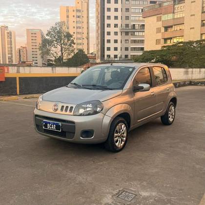 FIAT UNO 1.0 EVO VIVACE 8V FLEX 4P MANUAL FIAT UNO 1.0 EVO VIVACE 8V FLEX 4P MANUAL